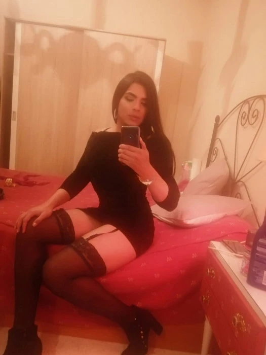 Daniela — 6 / 7