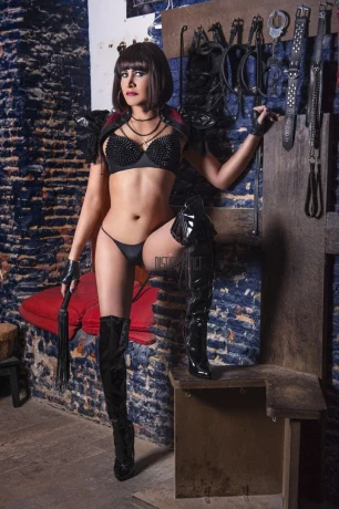 Tifanny Mendoza — 5 / 12