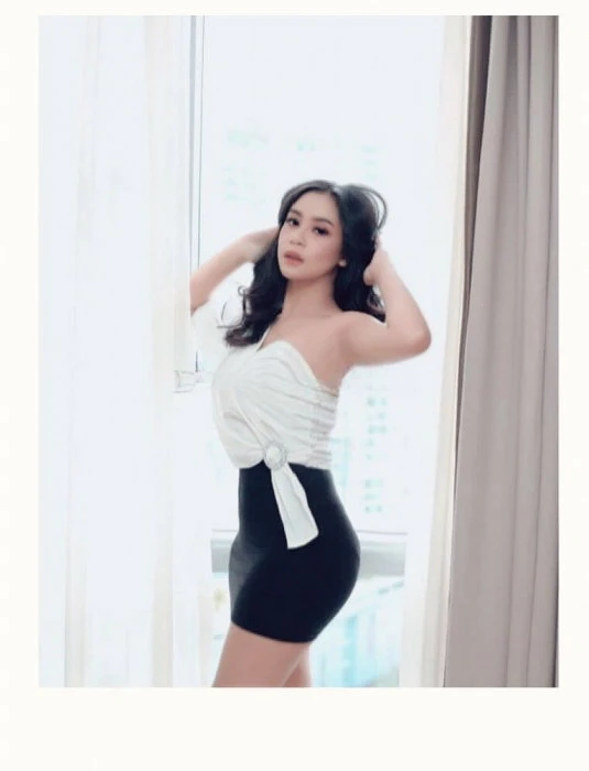 Putri — 2 / 3