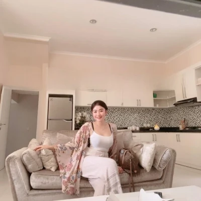 Agatha, Escort, Semarang