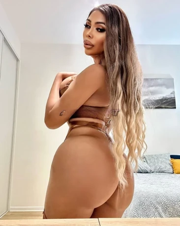 Oriana Piazza — 9 / 12