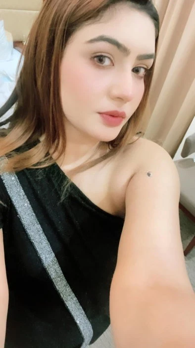 Preeti, Escort, Dubai