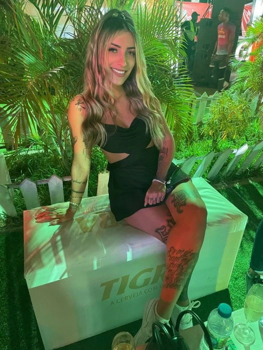 Alejandra, Escort, Paris