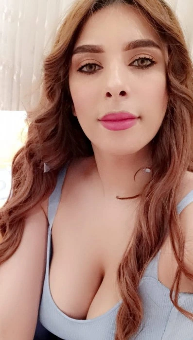 Wejdane, Escort, Gaziantep