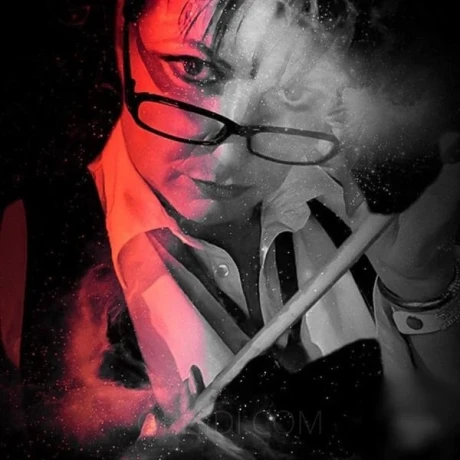 LADY MONA - DEUTSCH — 1 / 3