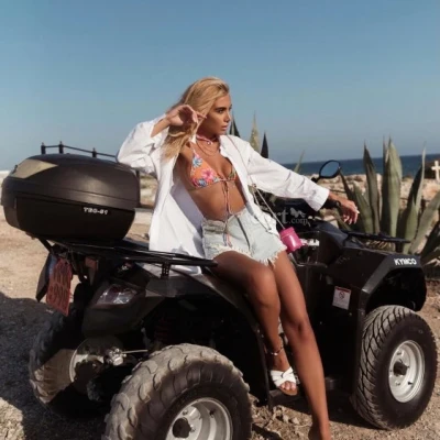 Buffy, Escort, Istanbul