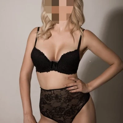 Alice, Escort, Prague