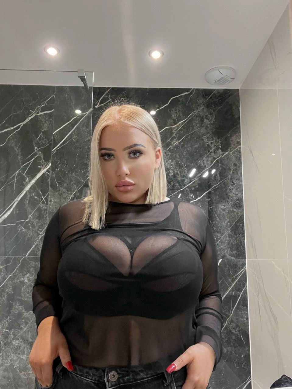 Veronika — 3 / 4
