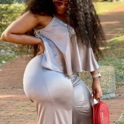 Aliciachoco, Escort, Manama