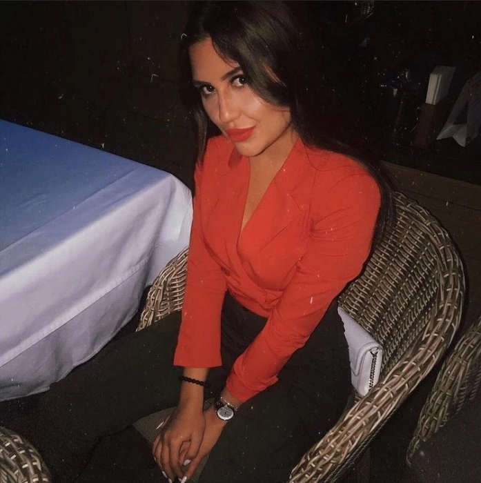 Cristina — 3 / 4