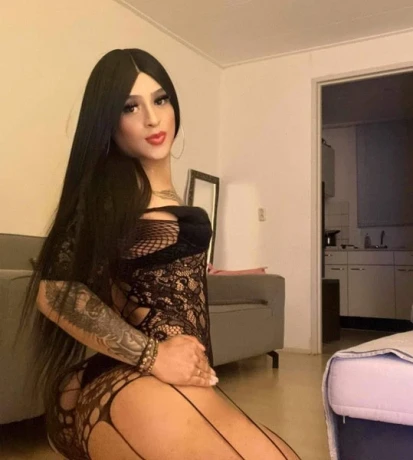 TS Estefania — 8 / 15