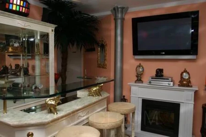 Hotcats Club — 9 / 17