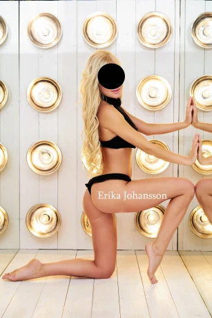 Erika Johansson — 3 / 4