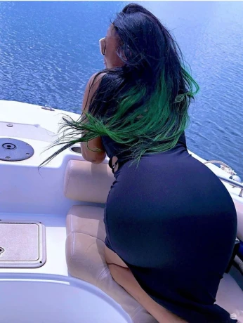 Sweet Girl — 3 / 5