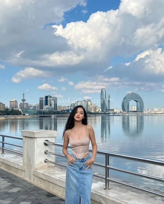 Alina, Escort, Paris
