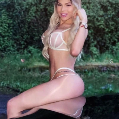 Linda, Escort, Manama