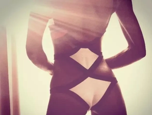 Mia Black Panther — 1 / 5