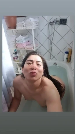 Jenny Valver — 8 / 13