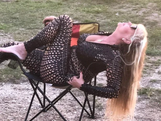 Deutfranz Expertin Anja Ganz Priv Nahe Flughafen — 18 / 23