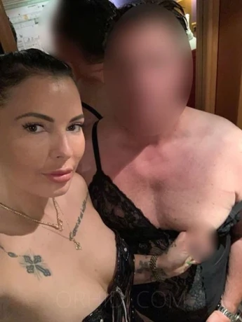 Herrin Lexy Fetisch Bizzar Domina — 1 / 18