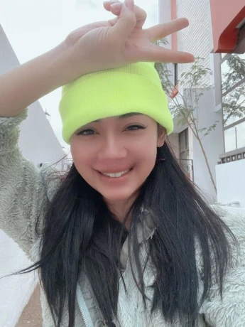 Kim Young — 2 / 12