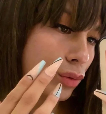 Niederdorstrasse Available — 3 / 4