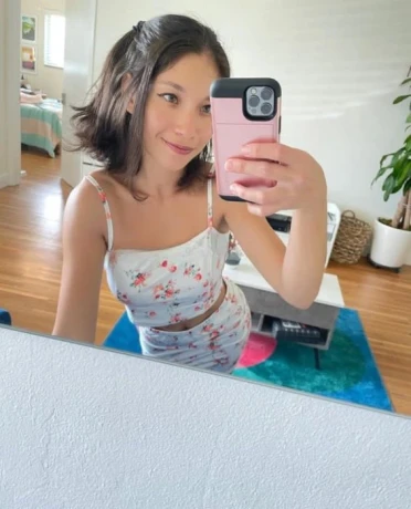 Amelia — 3 / 4