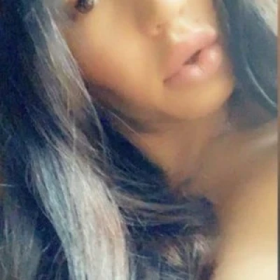 Ylitka, Escort, Istanbul