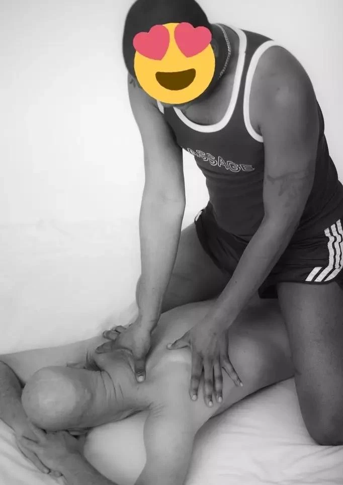 Tony Massage — 2 / 3