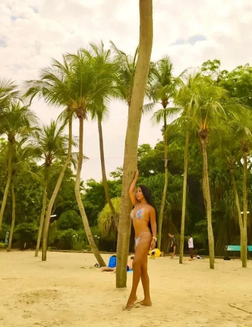 Miss Rebecca — 4 / 7