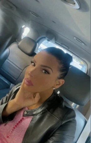 Ts Angelina Vegas — 4 / 12