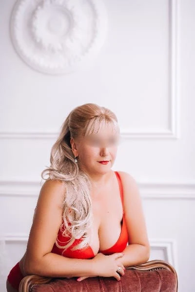 Tina Heisses Busenwunder — 3 / 9