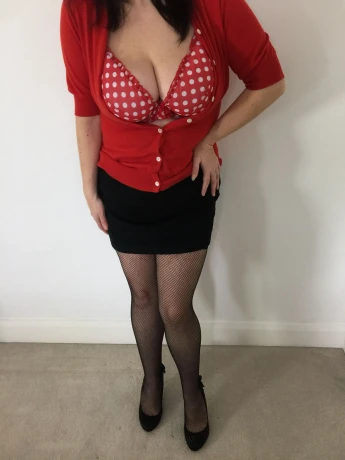 curvaceous.seduction — 2 / 18