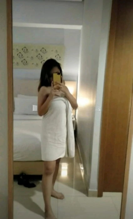 Arabela Claudy, Escort, Surabaya