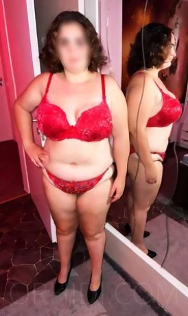 BRANDNEU! Bl*seh*se MONIKA zum 1. MAL in — 2 / 5