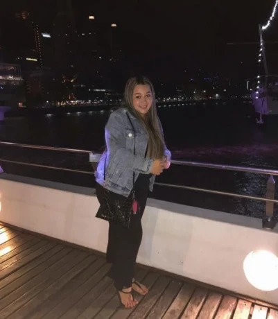 Laura Valentina — 2 / 3