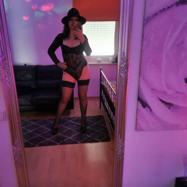 SEXY SONJA nur mit Termin- Neu -bis 09.02. vor Ort! — 9 / 12