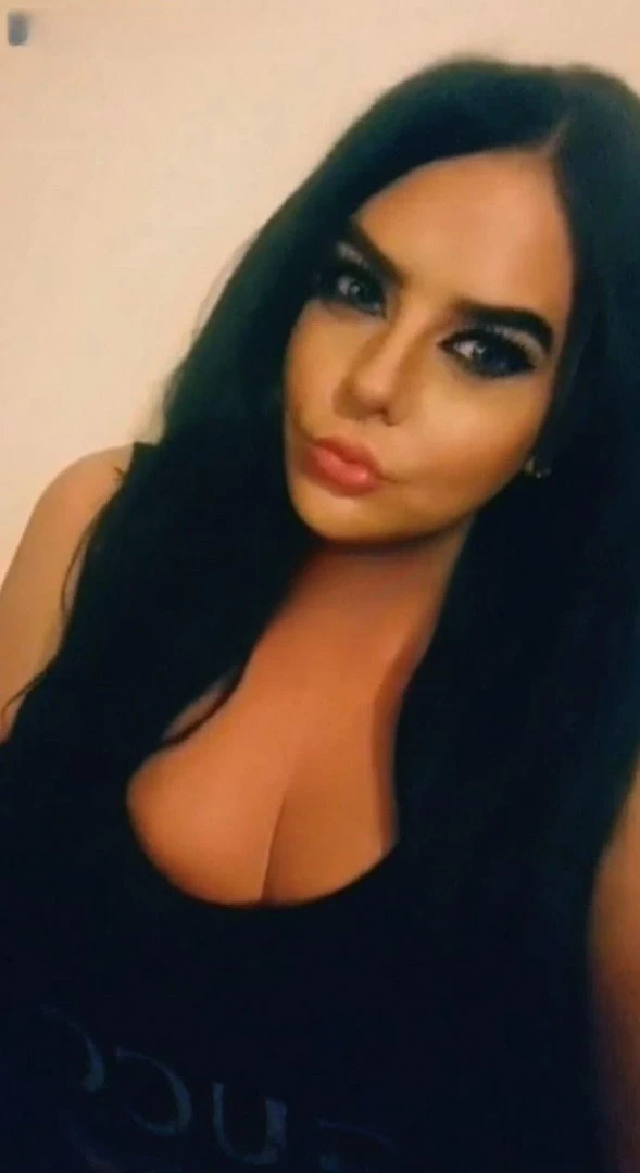 Larissa Arazi — 4 / 8