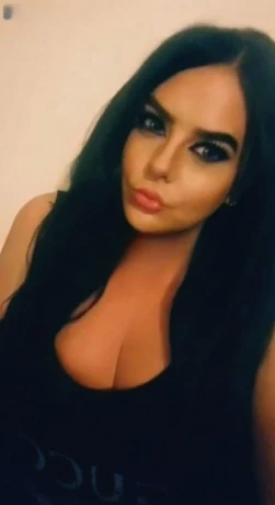 Larissa Arazi — 4 / 8