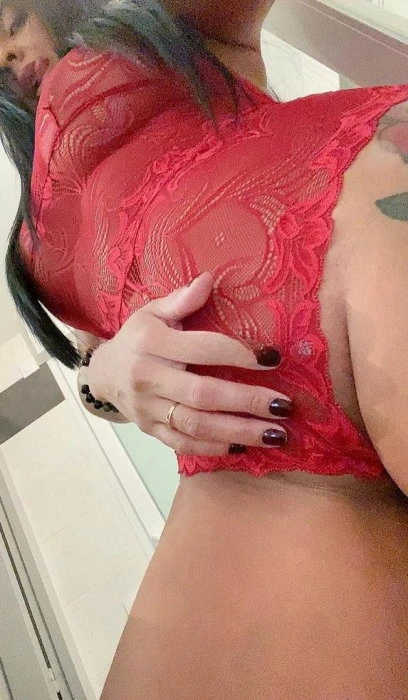 Paola — 3 / 8