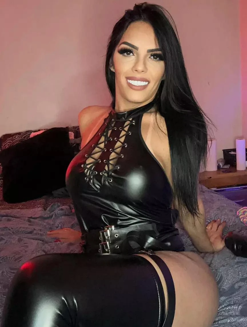 Julie Hot Sexy — 3 / 15