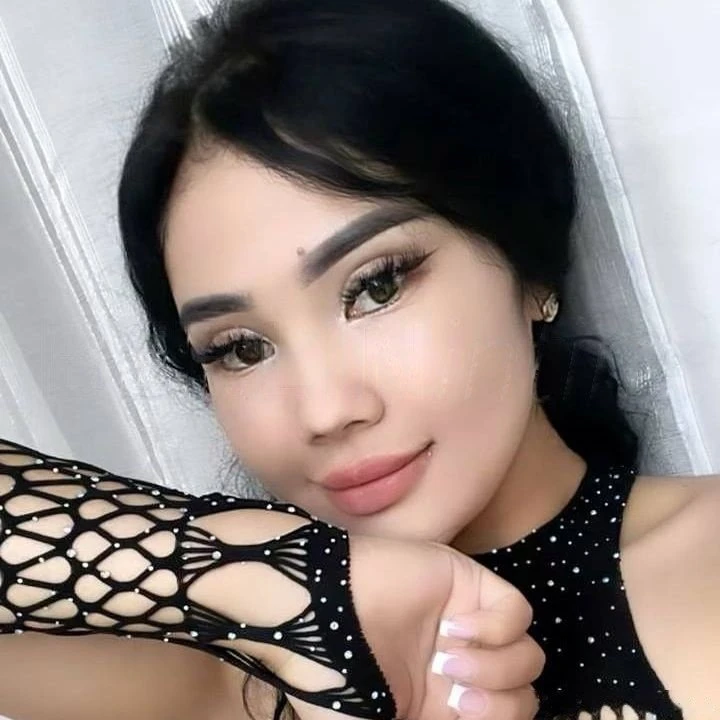 Aylin128 — 3 / 4