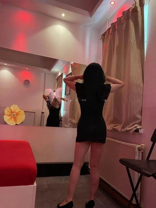 Kailie — 2 / 5