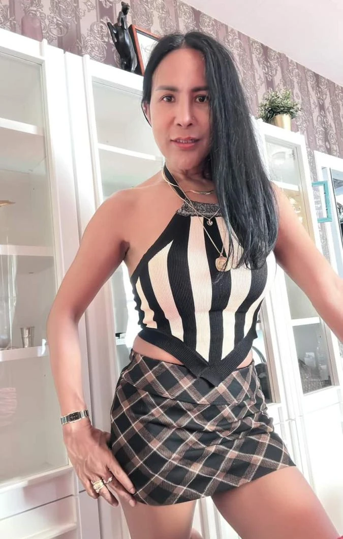 Thai Ts Trans Sexy Heiss — 2 / 5