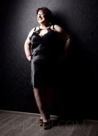 Lilly- Molliger, deutscher Busentraum — 2 / 24