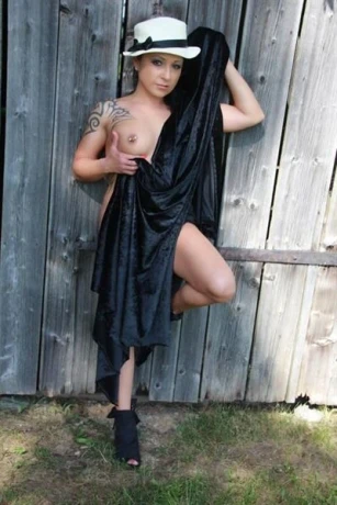 Jennyist voraussichtlich bis 18.12. wieder vom Urlaub zurück! — 2 / 5