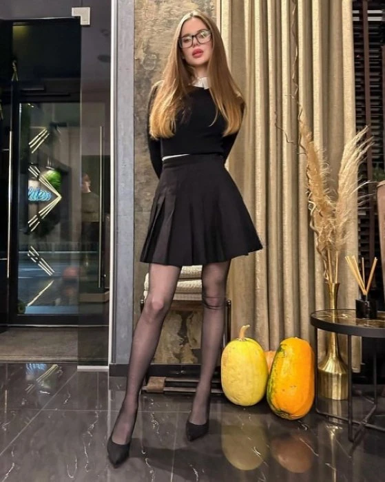 Velen, Escort, Riyadh