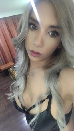 Human Barbie — 6 / 12