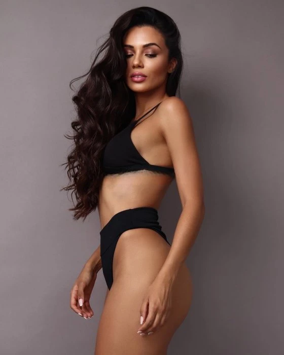 Sury, Escort, Saint-Tropez