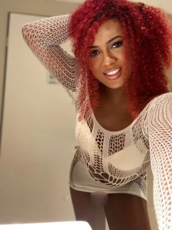 Ts Natasha — 1 / 11